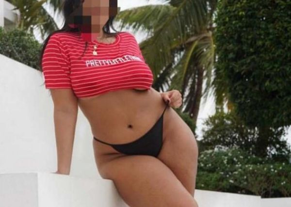 Проститутка Лена (Пятигорск, Квартал "300"), 4000 руб. за час общения.